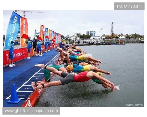 游泳队员分段战术奏效终结对手希望