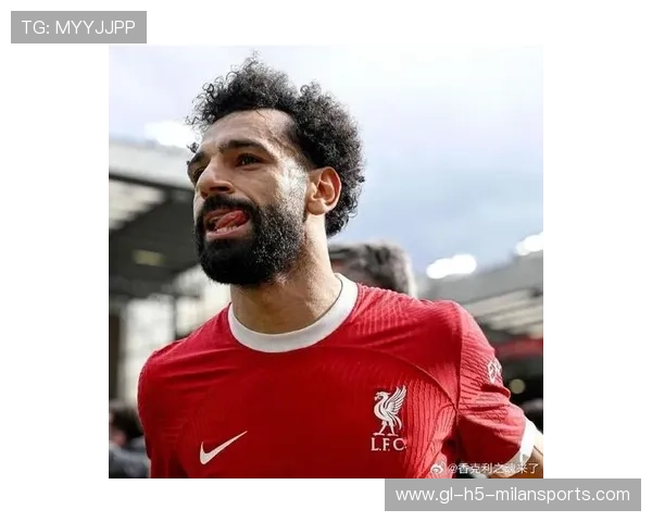 利物浦前场联动提速，萨拉赫跑位更灵活，利物浦名宿直斥两首发不够好 回护萨拉赫贪