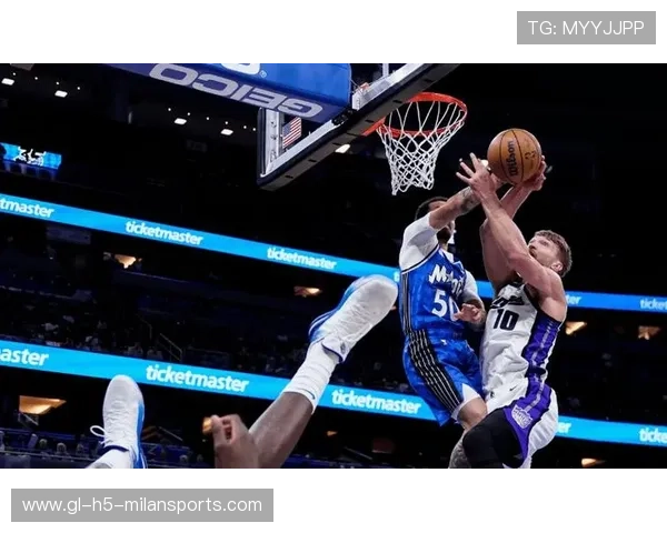 小萨高位策应丝滑流动,萨城三节领先