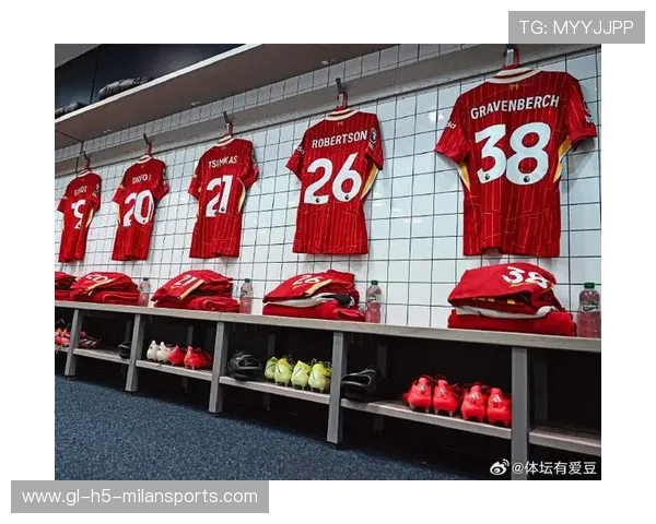 英超利物浦高位逼抢连断，攻防转换精彩纷呈